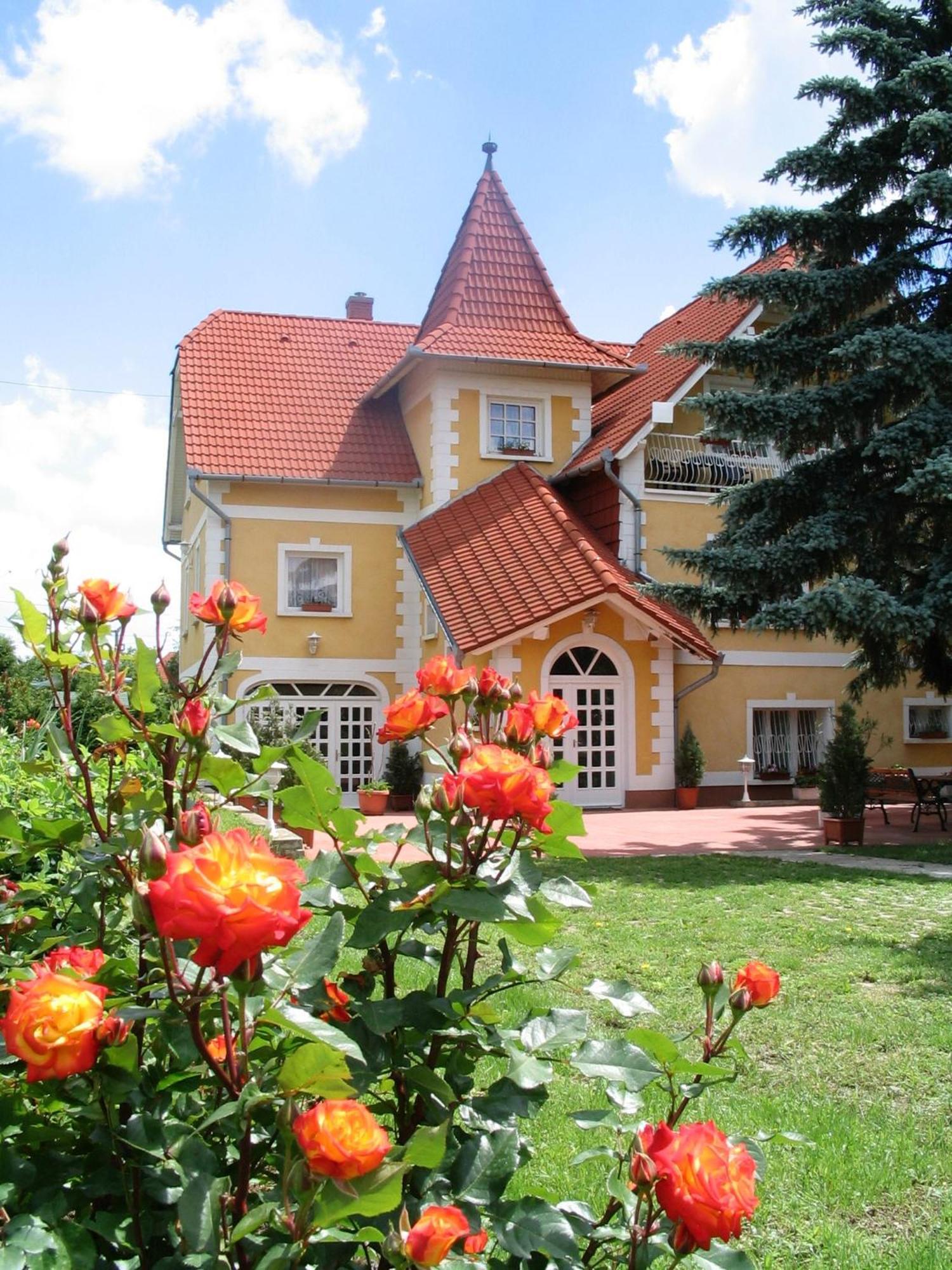 Eden Villa Apartmanhaz Балатонфюред Экстерьер фото